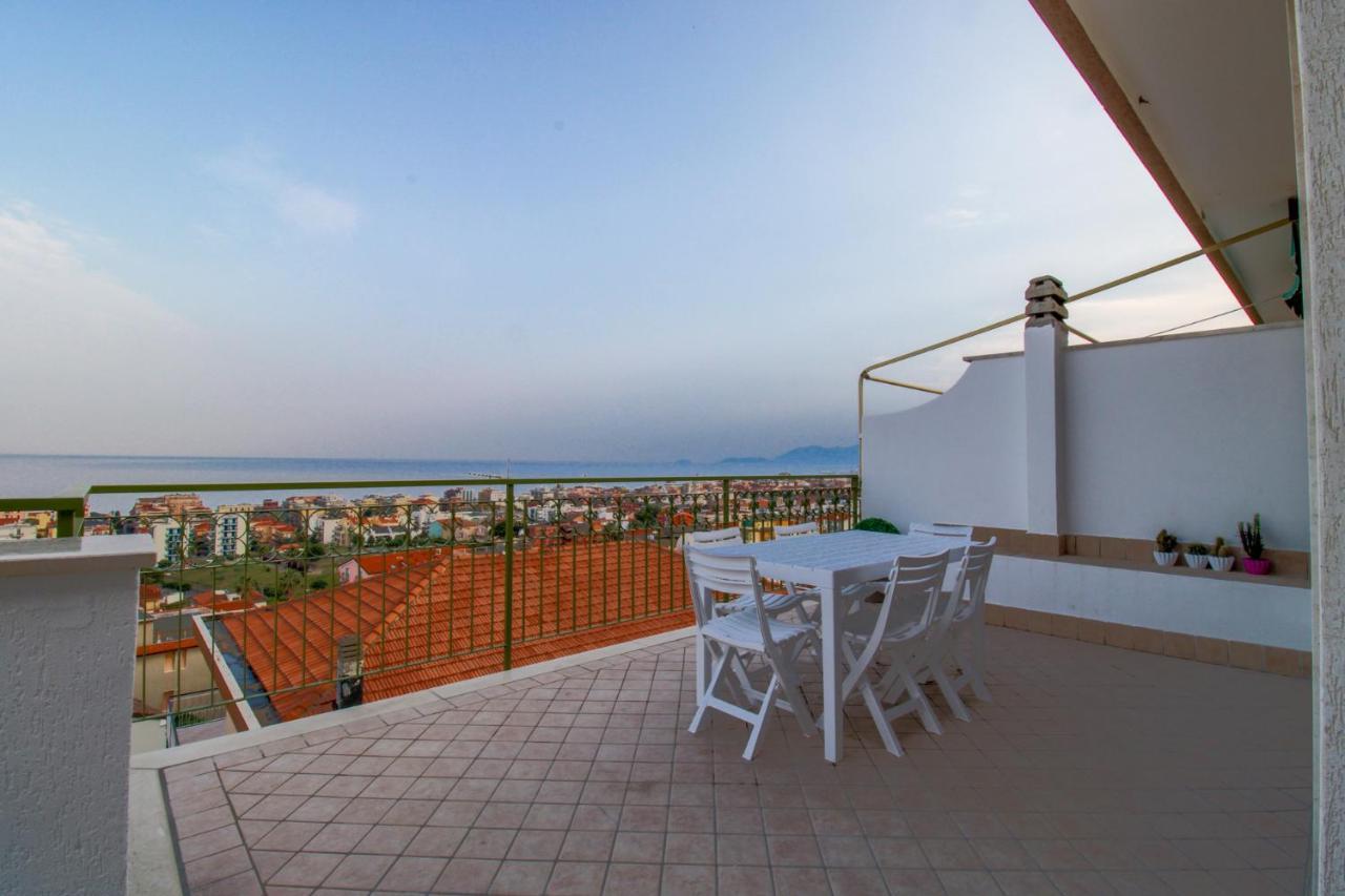La Terrazza - By Ligooria Apartment Пиетра Лигуре Екстериор снимка